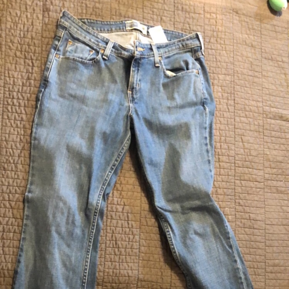 Levi’s signature fit bootcut jeans